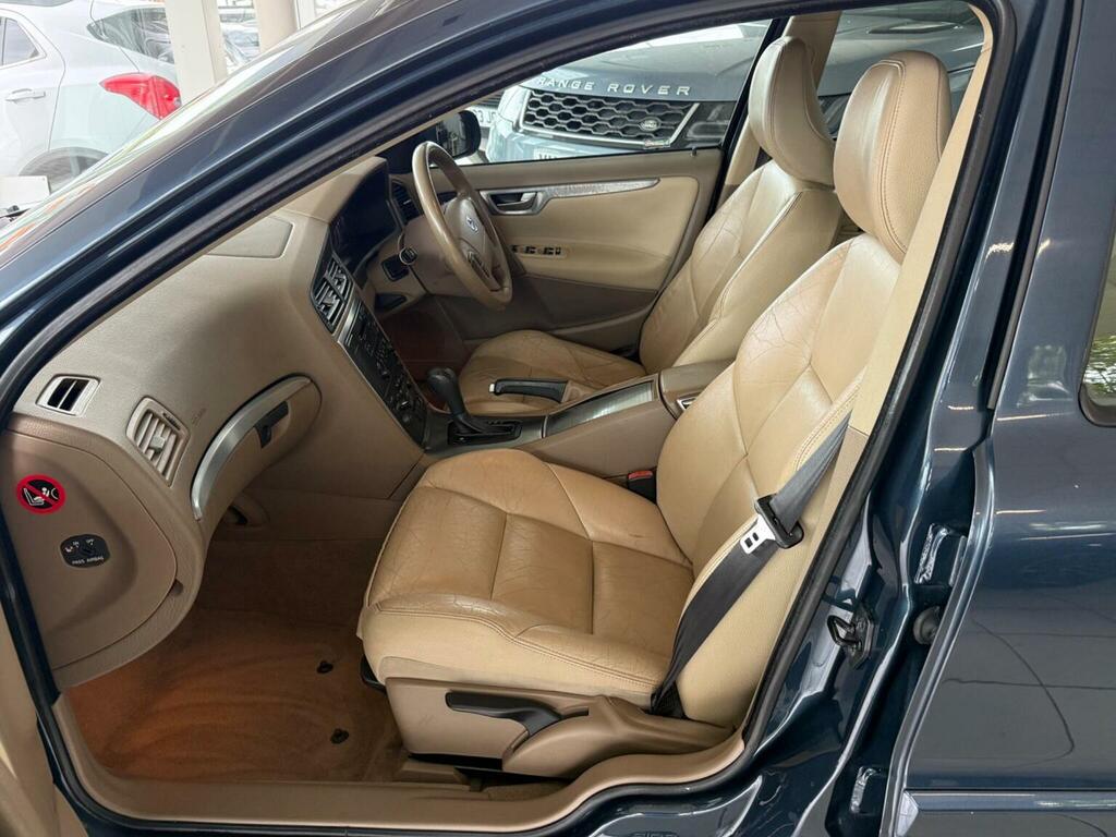 Volvo V70 2.4 D5 Se Lux Silver #10