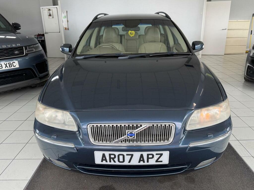 Volvo V70 2.4 D5 Se Lux Silver #5
