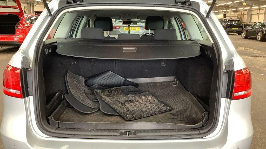 Volkswagen Passat Bluemotion Tech 2.0Tdi S Silver #11