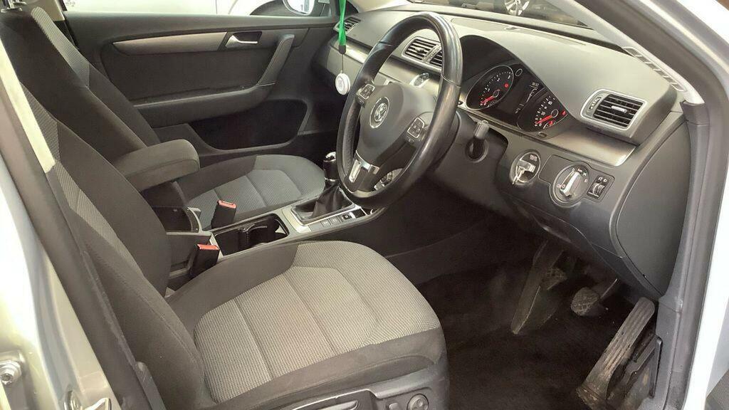 Volkswagen Passat Bluemotion Tech 2.0Tdi S Silver #6