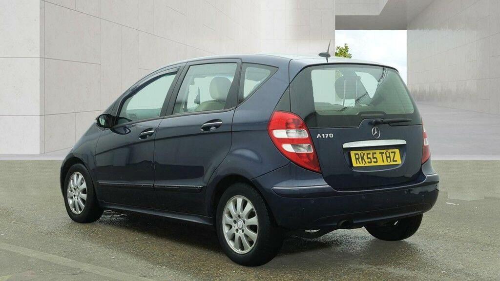 Mercedes-Benz A Class A150 Classic Red #1