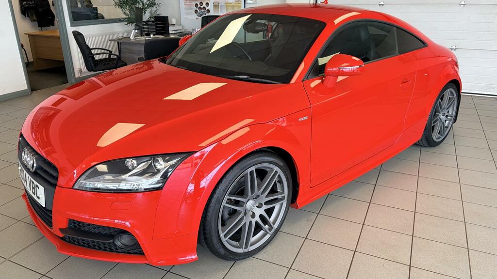 Audi TT 2.0 Tfsi Black Edition Coupe Eur Red