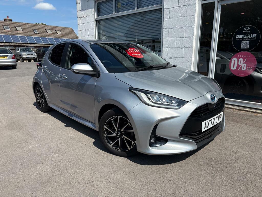 Toyota Yaris 1.5 Vvt-h Design Hatchback Hybrid E-cvt Silver