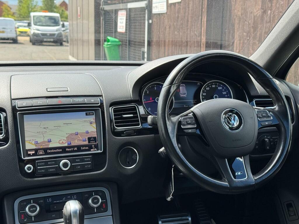 Volkswagen Touareg 3.0 Tdi V6 Bluemotion Tech R-line Tiptronic 4Wd Eu White #4