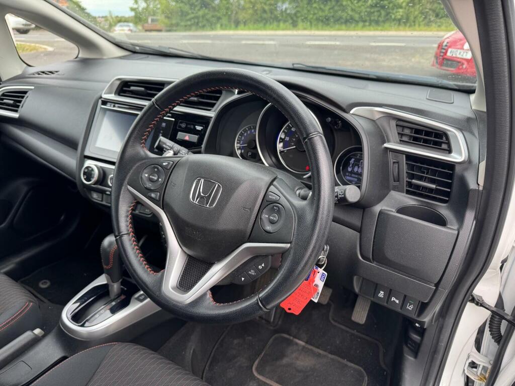 Honda Jazz 1.5 I-vtec Sport Cvt Euro 6 Ss 201867 White #4