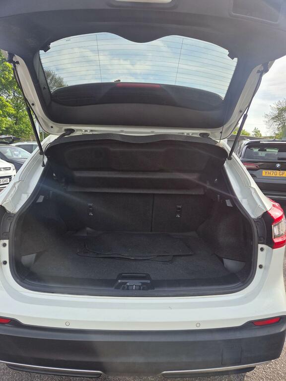 Nissan Qashqai 1.5 Dci N-connecta Euro 6 Ss NX68UTM White #4