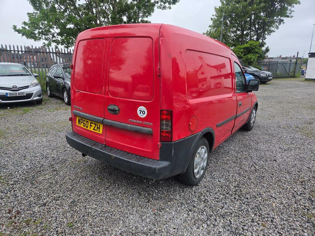 Vauxhall Combo 1.3 Cdti 1700 16V Red #3