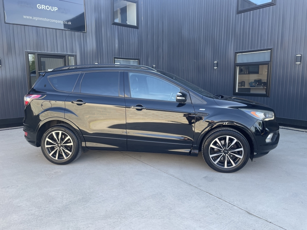 Ford Kuga 2.0 St-line Tdci YN17OUO Black #4