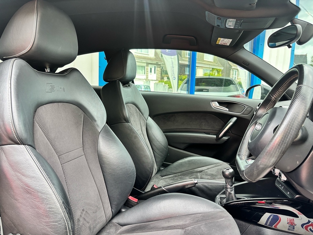 Audi A1 1.6 Tdi Black Edition Hatchback Black #6
