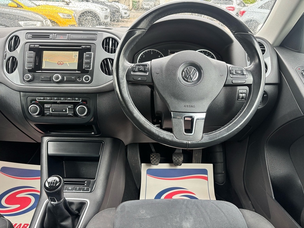 Volkswagen Tiguan 2.0 Tdi Bluemotion Tech Match Suv Manua HJ14SYU White #6