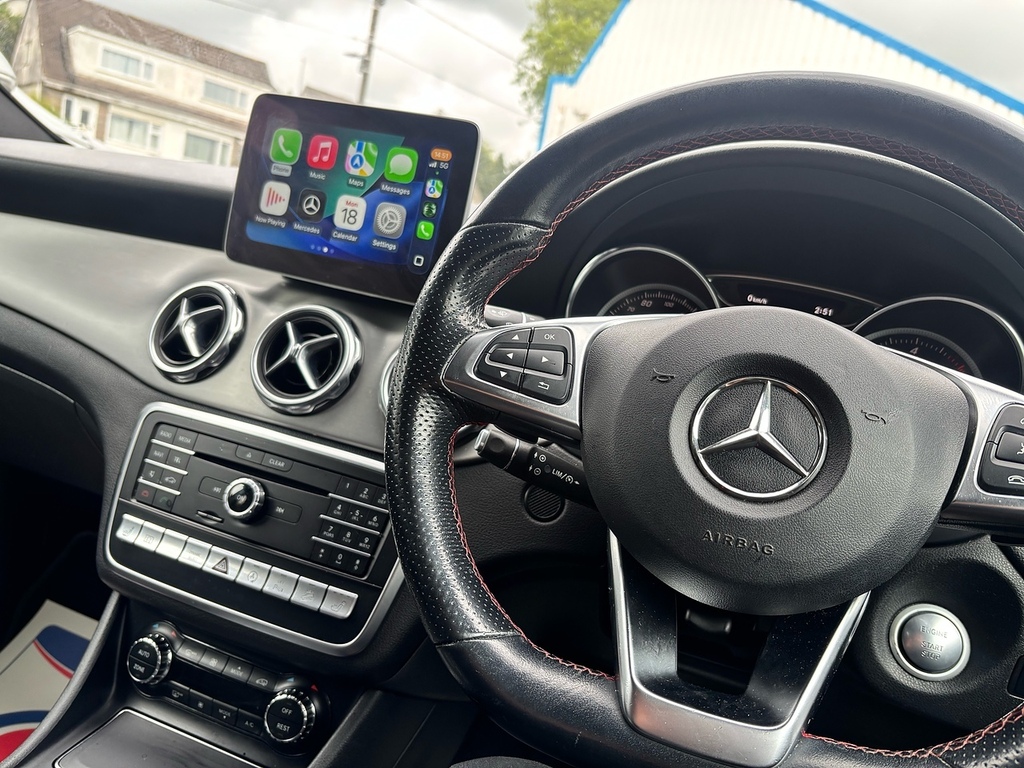 Mercedes-Benz GLA Class Gla200d Amg Line Suv 2.1 YA68DHF Black #5