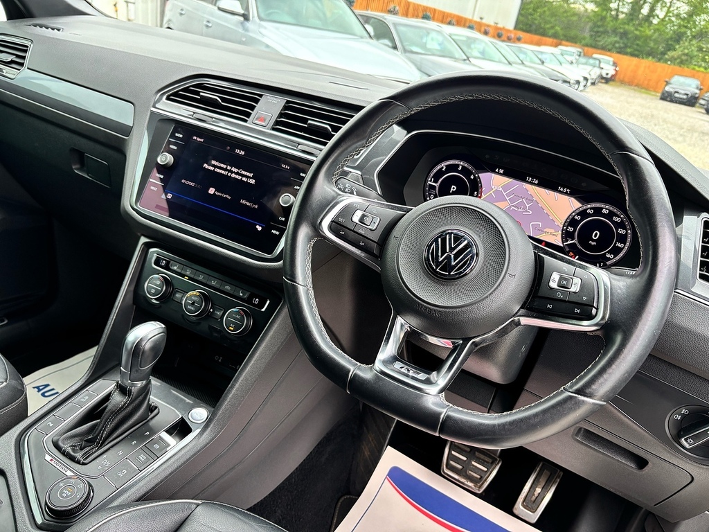 Volkswagen Tiguan 2.0 Tdi R-line Suv Dsg 4Motion Euro 6 PK67WGO Black #5
