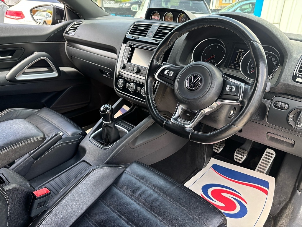 Volkswagen Scirocco Tdi Bluemotion Tech R-line Hatchback 2.0 Di Black #4