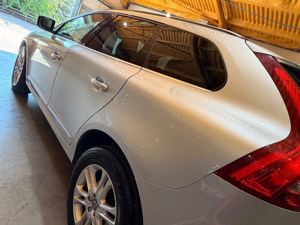Volvo XC60 2.4 D5 Se Lux Nav Awd Euro 6 Ss DN16LPK Silver #4