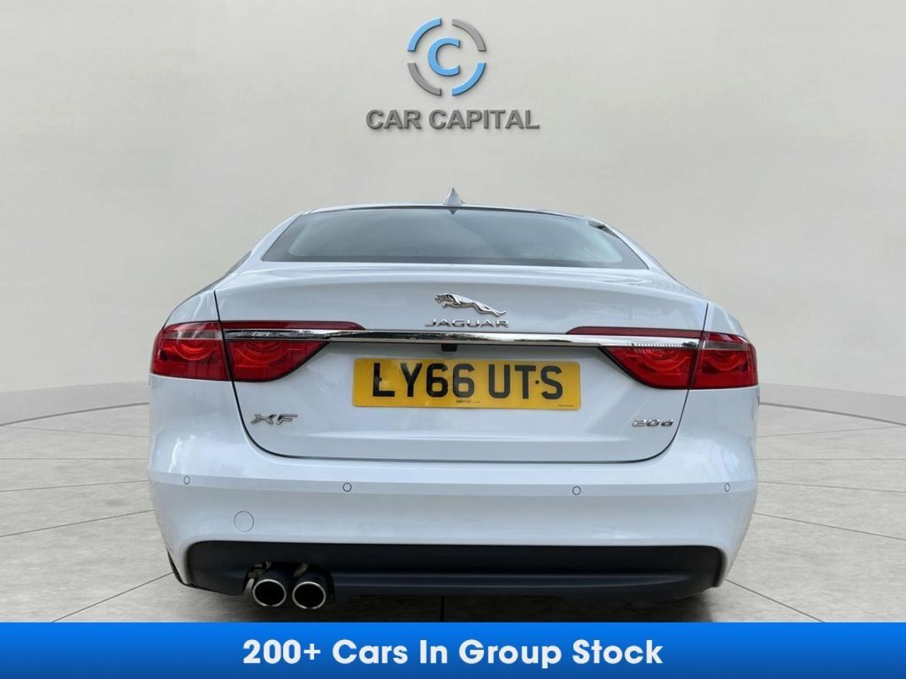 Jaguar XF 2L Prestige White #6