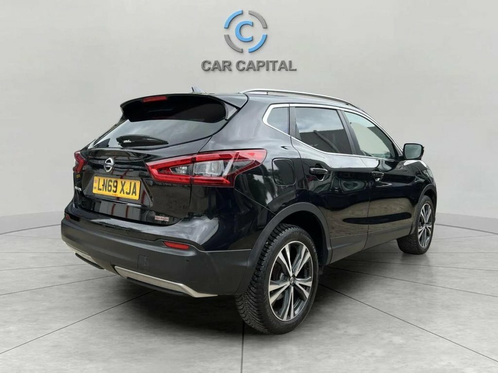 Nissan Qashqai 1.3L N-connecta LN69XJA Black #5