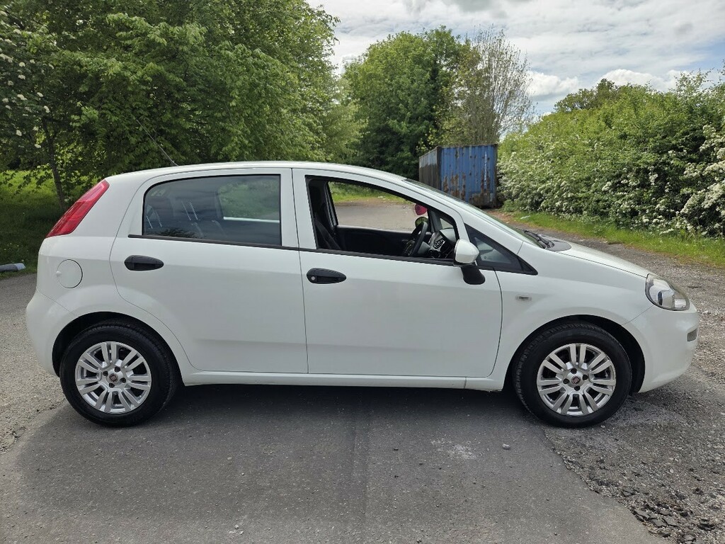 Fiat Punto 1.2 Punto 5-Door 1.2 8V 69Hp Pop BD66FCE White #6