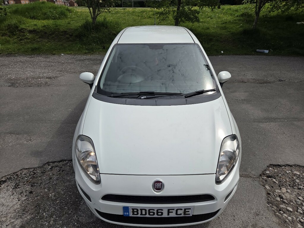 Fiat Punto 1.2 Punto 5-Door 1.2 8V 69Hp Pop BD66FCE White #3