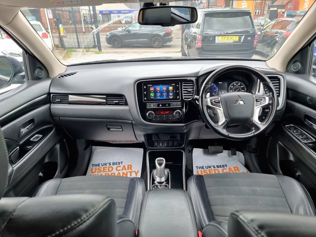 Mitsubishi Outlander 2.4L Juro KX19LMM Black #4