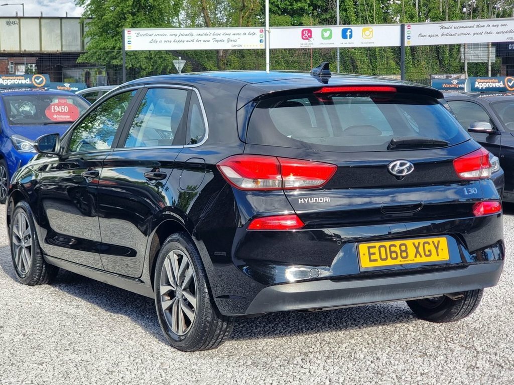 Hyundai I30 1L Se Nav EO68XGY Black #2