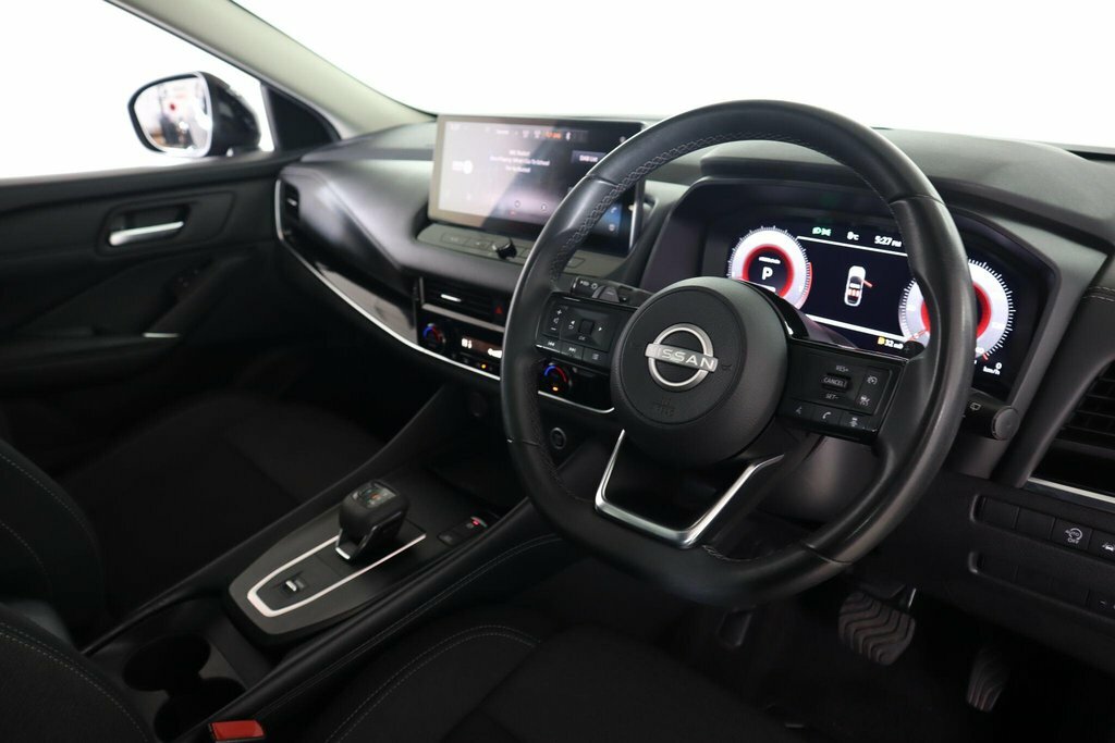 Nissan Qashqai 1.3L N-connecta DV24ZFU Black #2