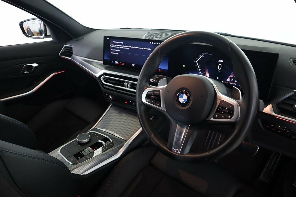 BMW 3 Series 2L M Sport YG74OHH White #2