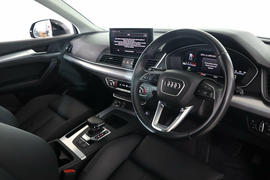 Audi Q5 2L Sport KN22NXP Black #2