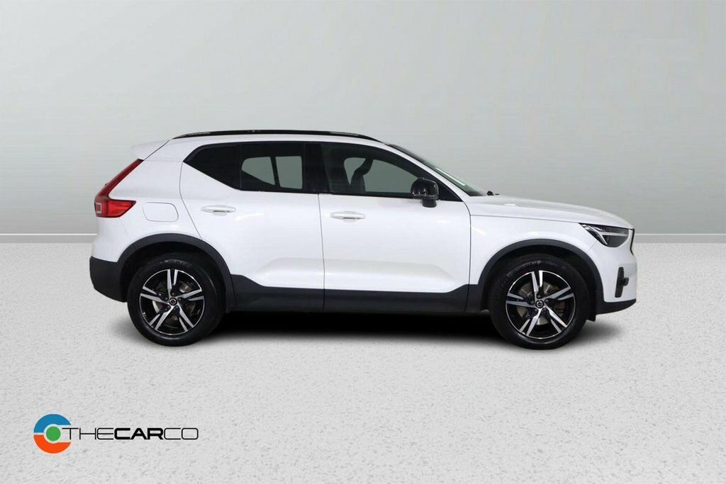 Volvo XC40 2L Plus Dark OU22KPO White #6