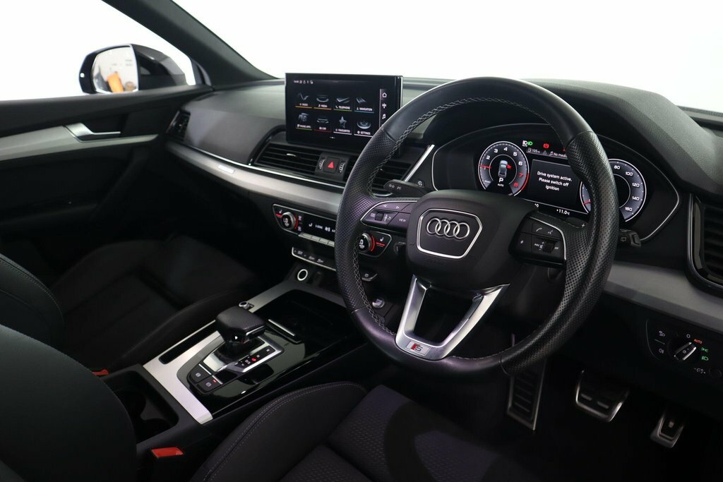 Audi Q5 2L S Line DA22HGG Black #2