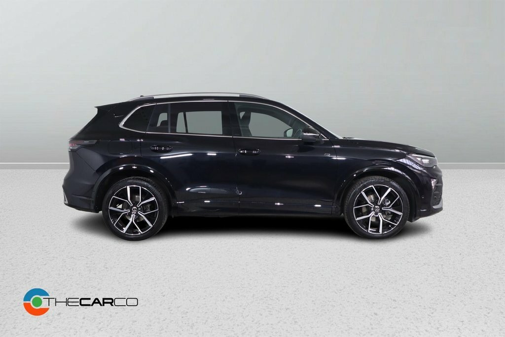 Volkswagen Tiguan 1.5L R-line VK24KKJ Black #6