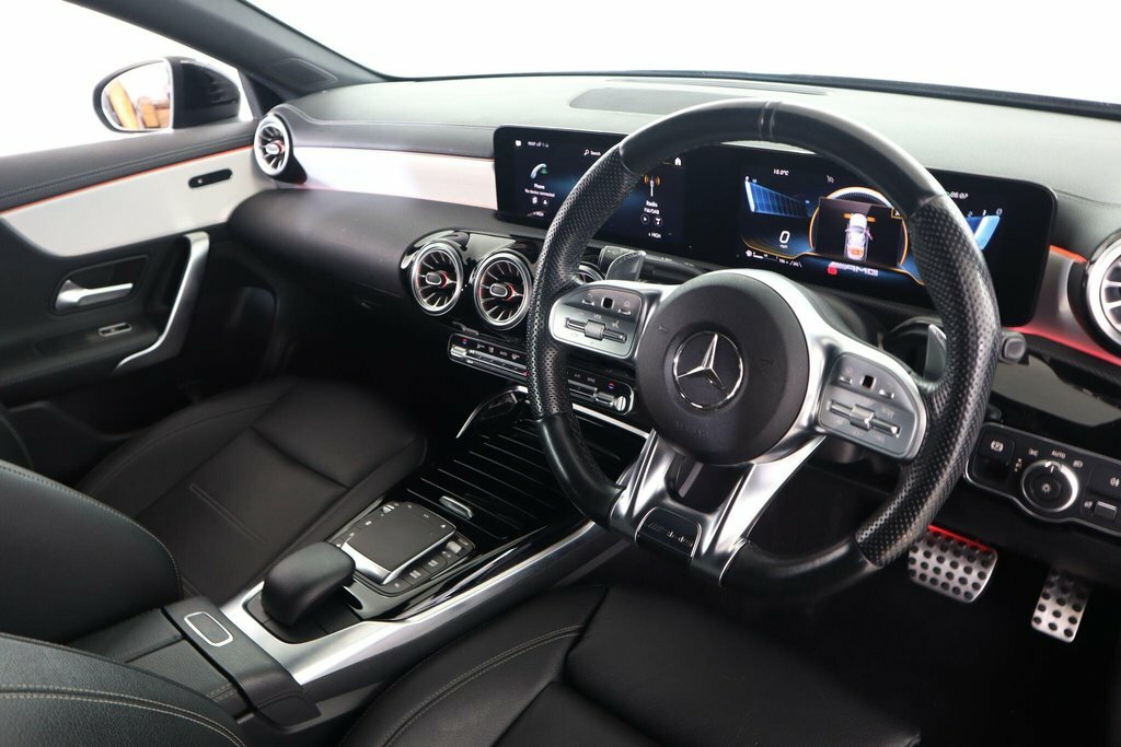 Mercedes-Benz CLA Class 2L Amg Black #2