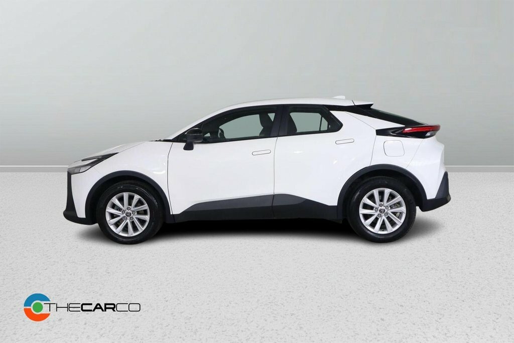 Toyota C-Hr 1.8L Icon AE25XPV White #5