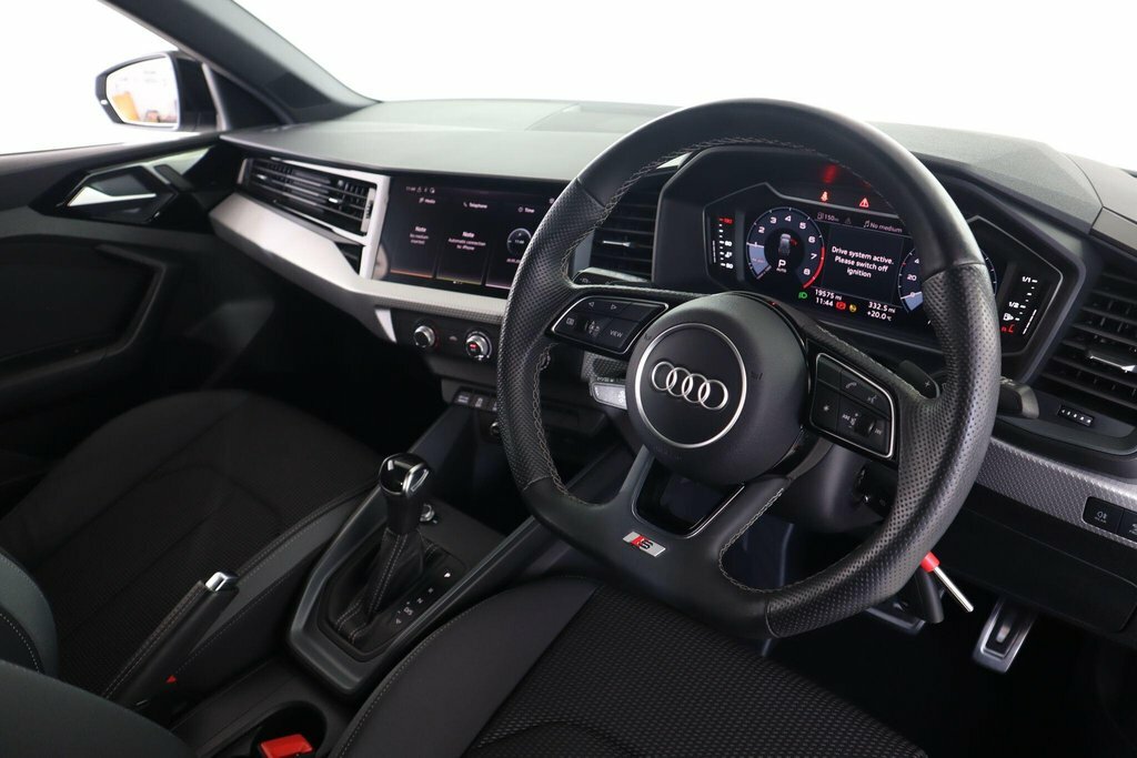 Audi A1 1L Black Edition SL23ZJJ White #2