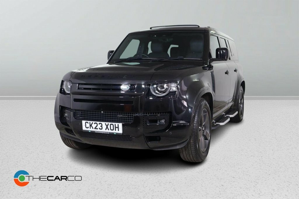 Land Rover Defender 130 3L X-dynamic Hse Black #4