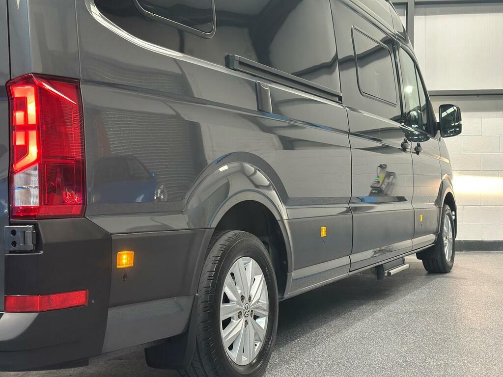 Volkswagen Grand California Motorhome 2.0 Tdi 680 Fwd Euro 6 Ss 2 Grey #4