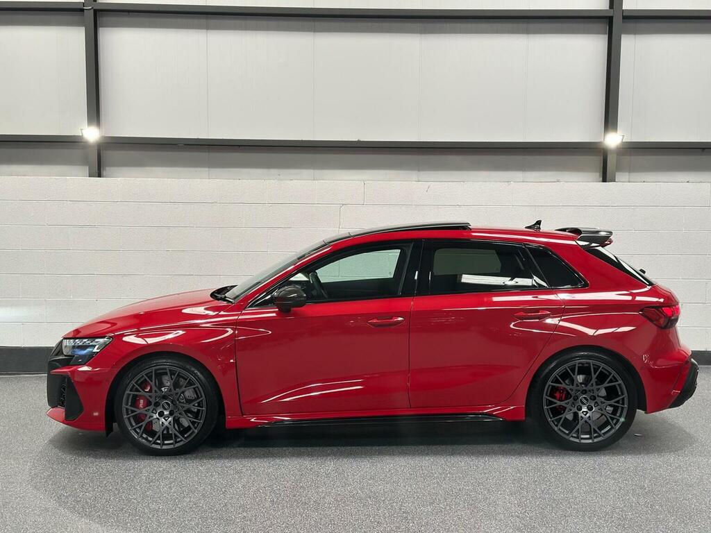 Audi RS3 Hatchback 2.5 Tfsi Carbon Black Sportback S Tronic LMZ2750 Red #2