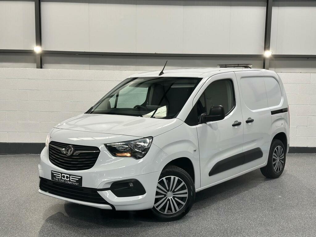 Vauxhall Combo Panel Van 1.5 Turbo D 2000 Sportive L1 H1 Euro 6 5 White
