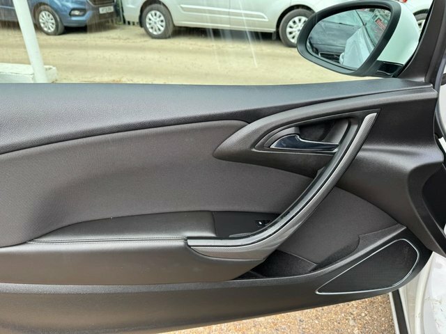 Vauxhall Cascada Elite Cdti 2015 65 White #14