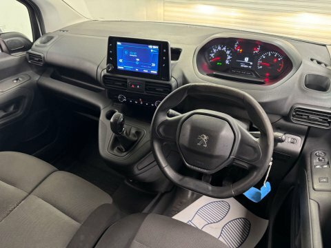 Peugeot Partner 2020 20 1.5 MK20OAH White #3