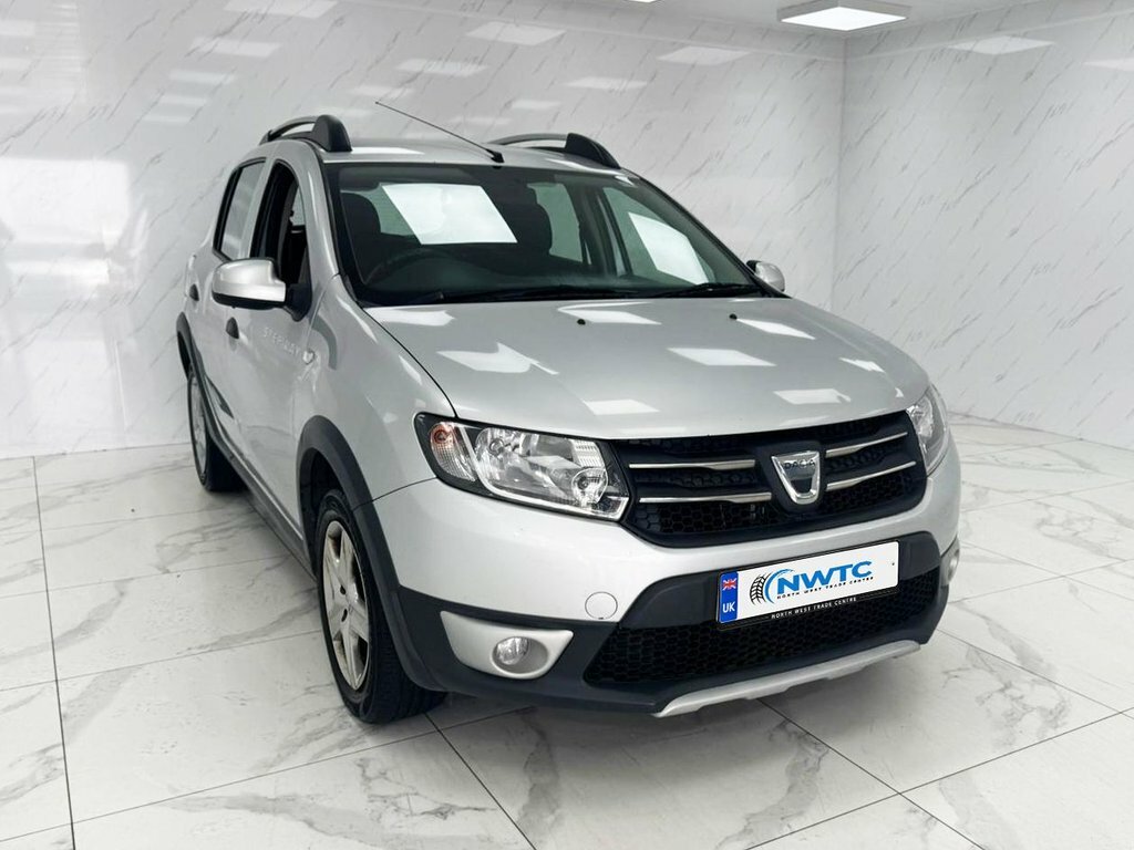 Dacia Sandero Stepway 0.9L Laureate SK14VCG Silver #2