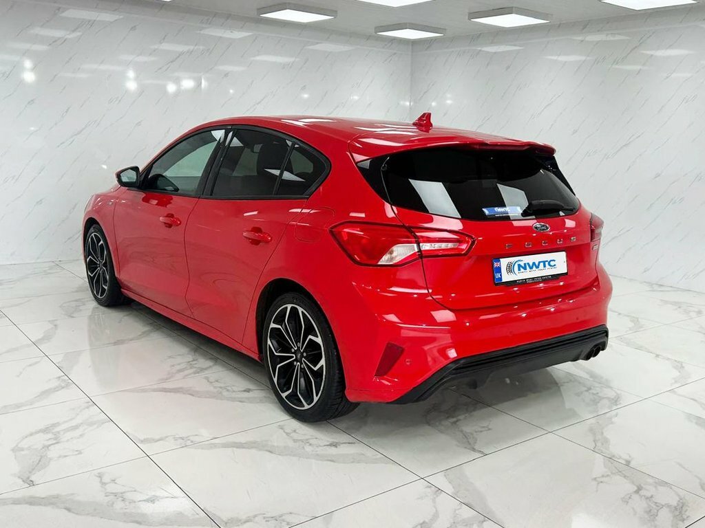 Ford Focus 1L St-line X BX68VUB Red #6
