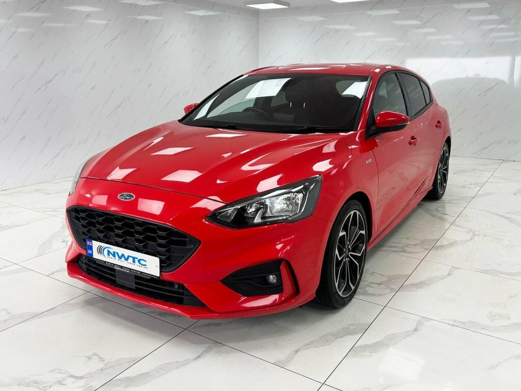 Ford Focus 1L St-line X BX68VUB Red #4