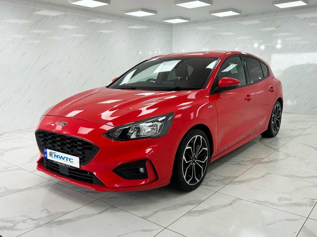 Ford Focus 1L St-line X BX68VUB Red #5