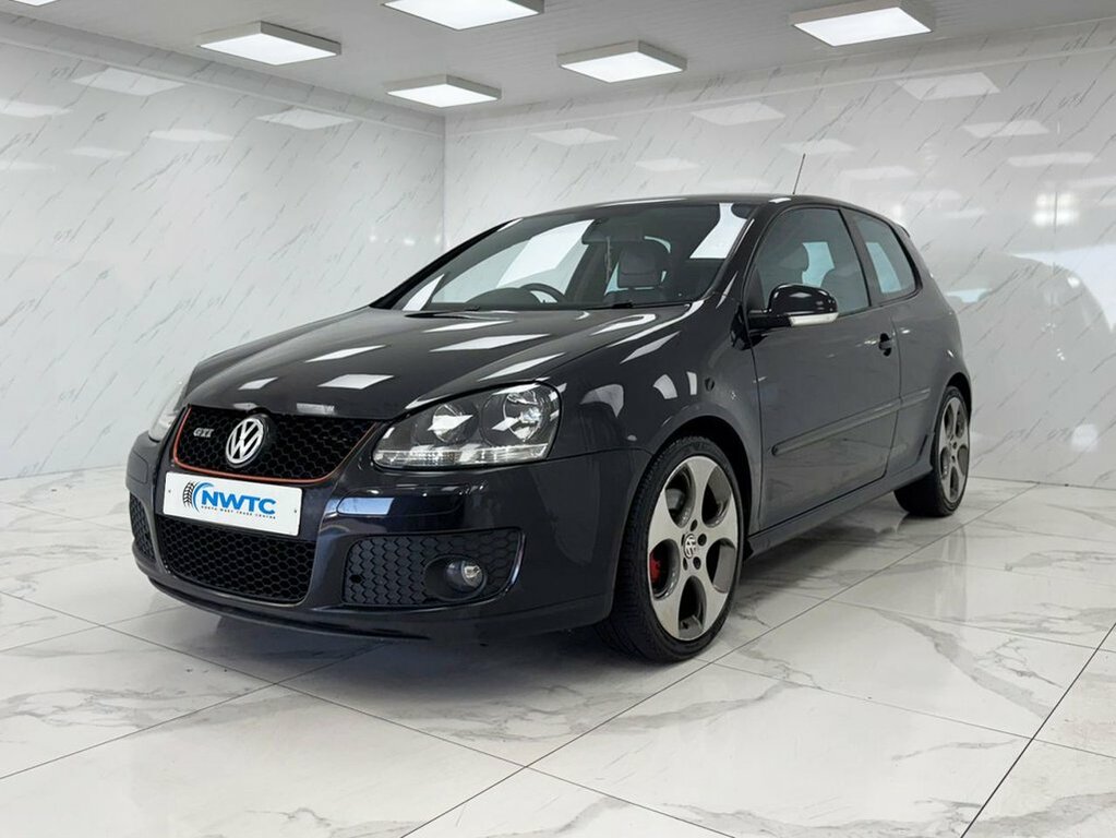 Volkswagen Golf 2L Gti Black #4