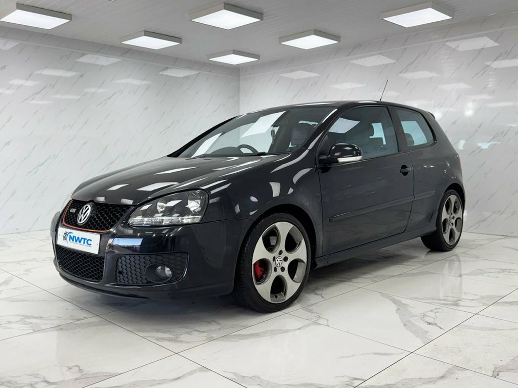 Volkswagen Golf 2L Gti Black #5