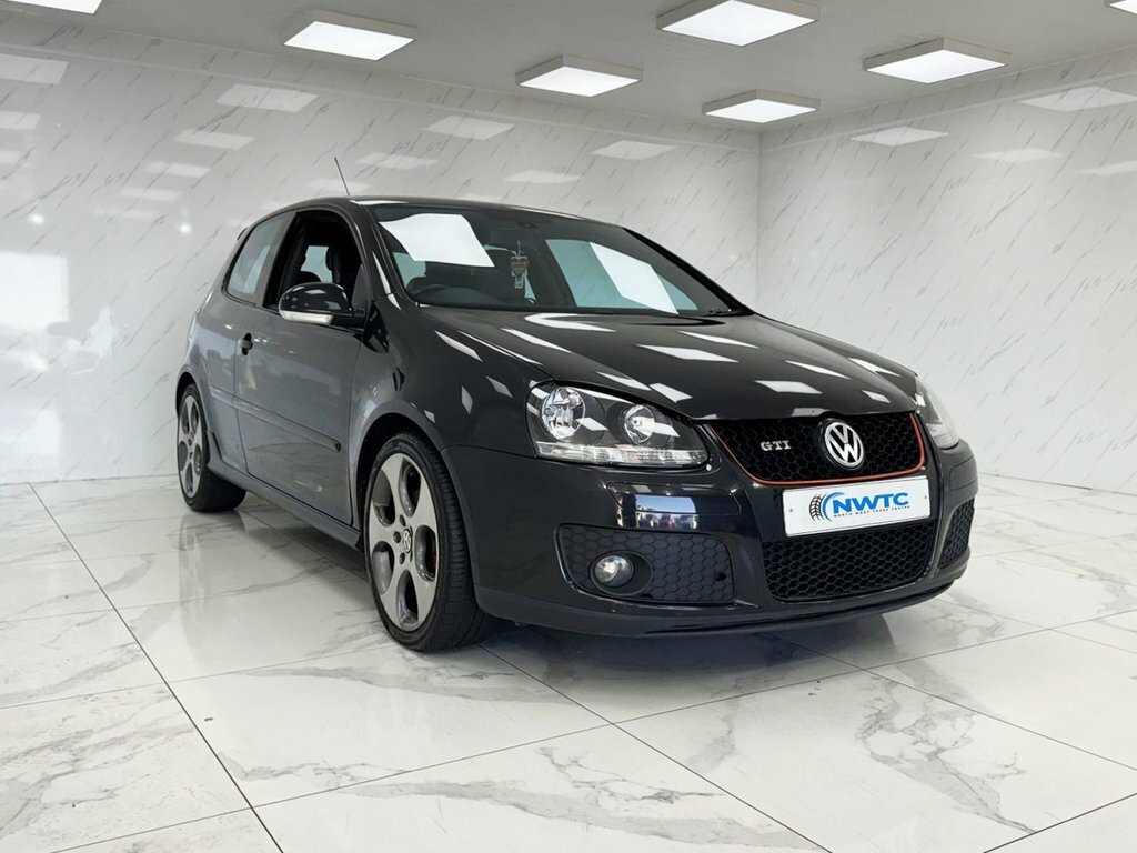 Volkswagen Golf 2L Gti Black #2