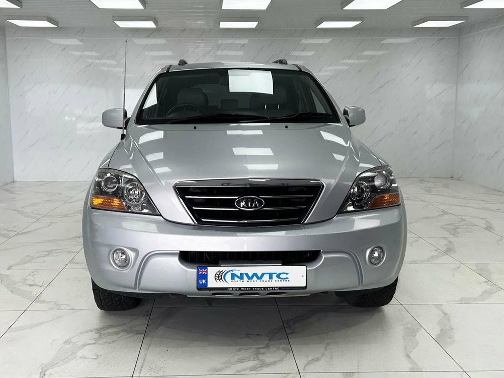 Kia Sorento Titan Silver #3