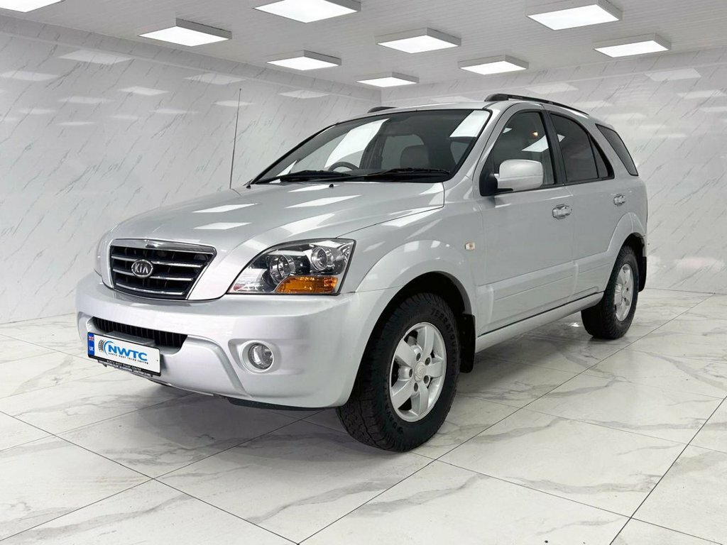 Kia Sorento Titan Silver #5
