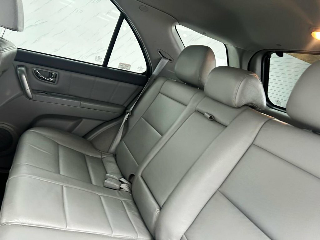 Kia Sorento Titan Silver #17