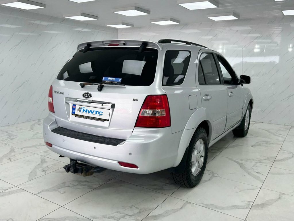Kia Sorento Titan Silver #10